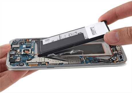 Retirer la batterie du smartphone Android 